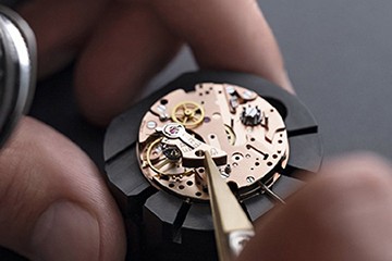 深圳萧邦腕表官方售后维修