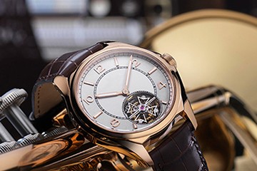 原装深圳萧邦手表钢表带维修