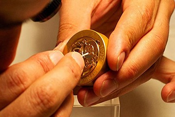 深圳萧邦手表带维修